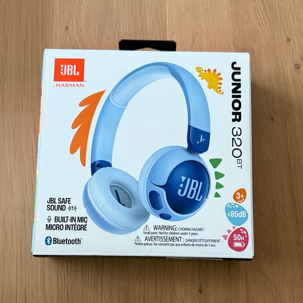 JBL Junior 320BT Kids Headphones - Blue and White- Unopened